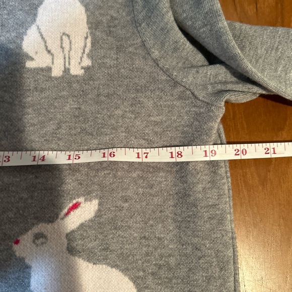 Gray Sweater with Rabbit Design - Picture 4 of 6